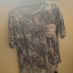 Cute float shirt with zipper pocket